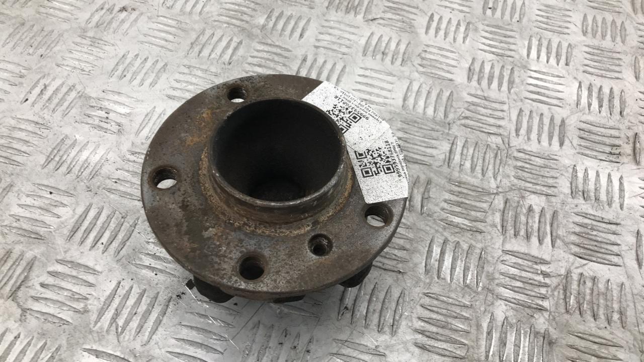 ступица передняя BMW 7 серия F01/F02 F01 2011, 3.0 л., N57 D30 A, дизель, АКПП, black sapphire metallic (475), седан, задний привод, правый руль, 31206872888, 6872888 - фото №1