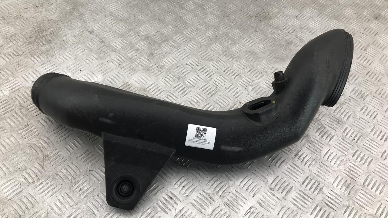 патрубок воздушного фильтра BMW 3 GT F34 2016, 3.0 л., N55 B30 A, бензин, АКПП, белый, хетчбэк 5 дв., полный привод, 13718616014 - фото №1