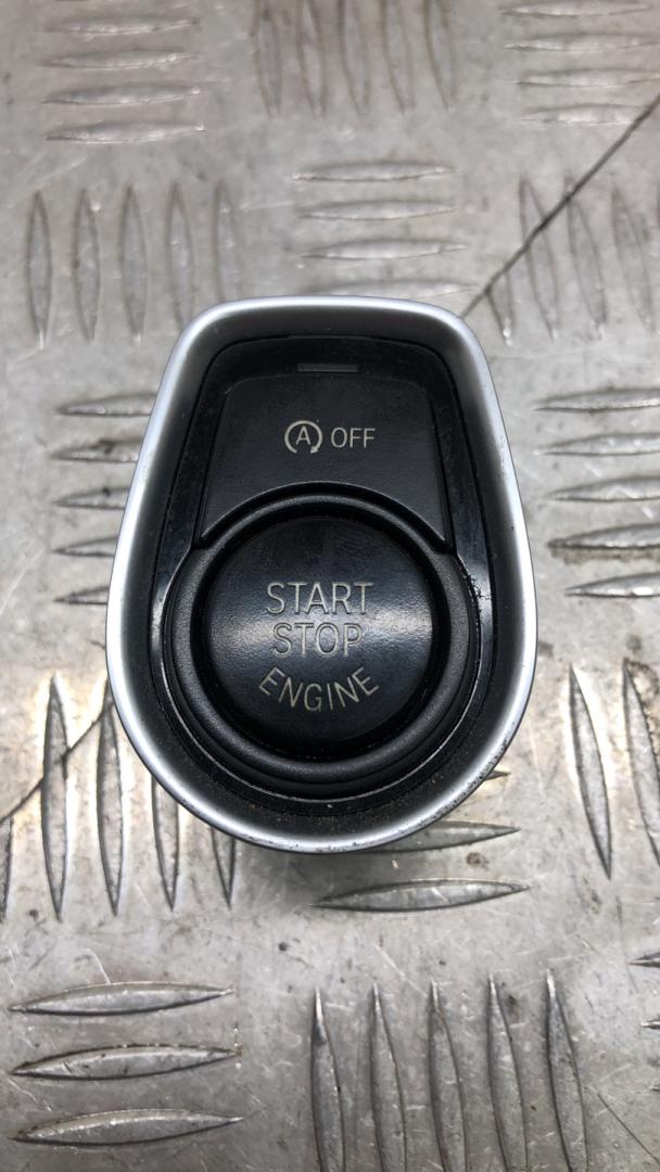 кнопка запуска двигателя BMW 3 GT F34 2016, 3.0 л., N55 B30 A, бензин, АКПП, белый, хетчбэк 5 дв., полный привод, 61319250734, 9250734 - фото №1