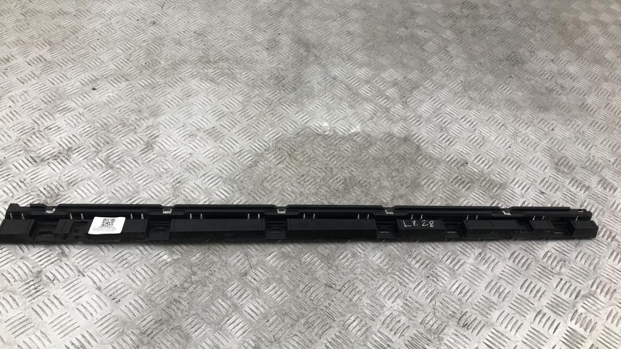 Кронштейн крепления порога BMW 7 серия F01/F02 F01 2011, 3.0 л., N57 D30 A, дизель, АКПП, black sapphire metallic (475), седан, задний привод, правый руль, 51777187102, 7187102 - фото №1