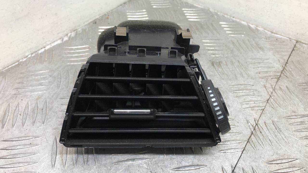 дефлектор обдува салона BMW 3 GT F34 2016, 3.0 л., N55 B30 A, бензин, АКПП, белый, хетчбэк 5 дв., полный привод, 64229218549, 9218549 - фото №1