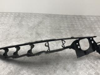 крепление крыла переднего правого BMW X6 E71/E72 E71 2009, 3.5 л., M57D30 (306D5), дизель, АКПП, monacoblau (a35), внедорожник 5 дв., полный привод, правый руль, 51657157990, 7157990