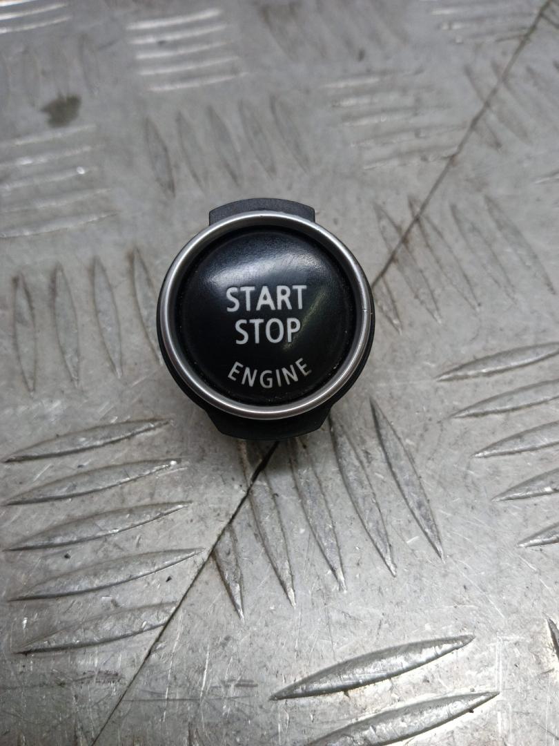 кнопка запуска двигателя BMW X6 E71/E72 E71 2009, 3.5 л., M57D30 (306D5), дизель, АКПП, monacoblau (a35), внедорожник 5 дв., полный привод, правый руль, 61316967675 - фото №1