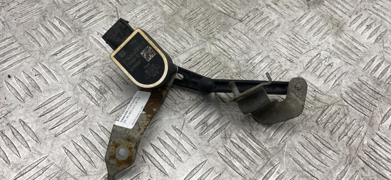 датчик дорожного просвета задний BMW 3 GT F34 2016, 3.0 л., N55 B30 A, бензин, АКПП, белый, хетчбэк 5 дв., полный привод, 37146861351, 6861351 - фото №1