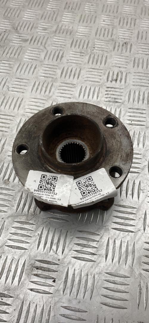 ступица задняя BMW X6 E71/E72 E71 2009, 3.5 л., M57D30 (306D5), дизель, АКПП, monacoblau (a35), внедорожник 5 дв., полный привод, правый руль, 33416776205 - фото №1