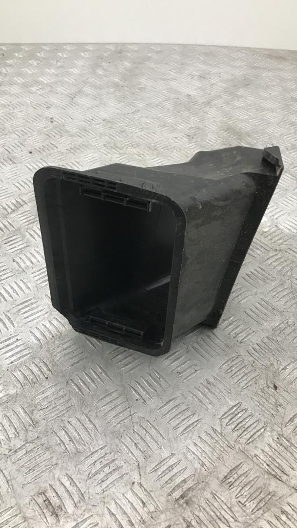 воздуховод BMW X5 E70 2008, 4.8 л., N62 B48 B, бензин, АКПП, черный schwarz 2 (668), внедорожник 5 дв., 64316945577, 6945577 - фото №1