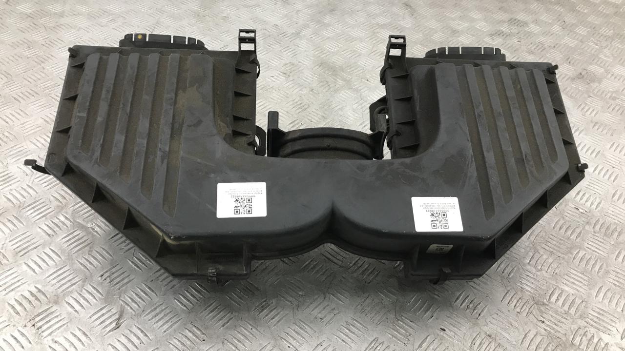 корпус воздушного фильтра BMW X5 E70 2008, 4.8 л., N62 B48 B, бензин, АКПП, черный schwarz 2 (668), внедорожник 5 дв., 13717558725, 7548897 - фото №1