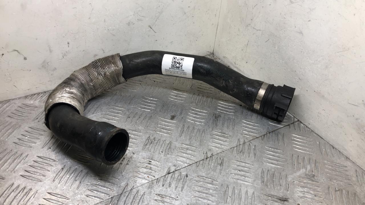 патрубок радиатора BMW 5 серия F07/F10/F11 2010, 3.0 л., N52 B30, бензин, АКПП, седан, 7581942 - фото №1