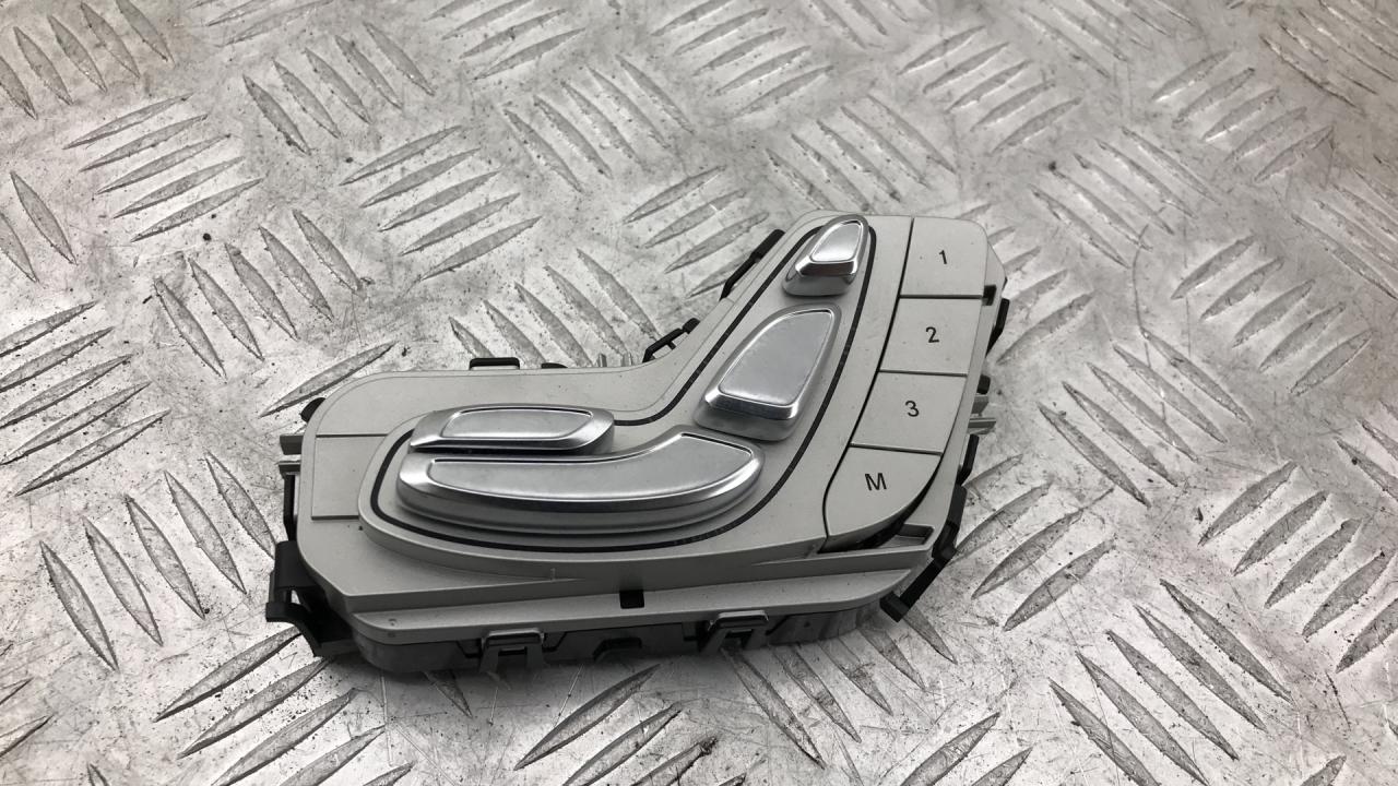 блок управления сиденьем Mercedes-Benz GLC-Класс X253/C253 2018, 2.5 л., дизель, АКПП, 197u obsidianschwarz, внедорожник 5 дв., полный привод, A2059057851 - фото №1