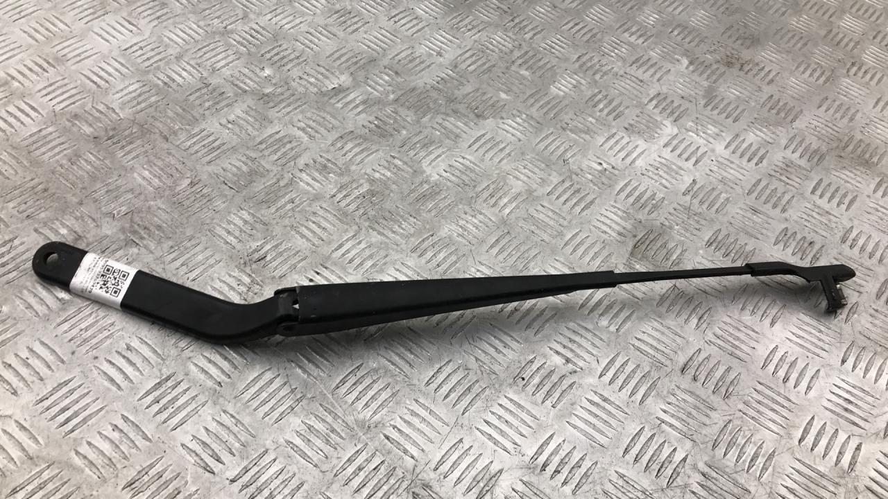 щеткодержатель (поводок стеклоочистителя, дворник) BMW X5 E70 2008, 4.8 л., N62 B48 B, бензин, АКПП, черный schwarz 2 (668), внедорожник 5 дв., 7153736, 61617153736 - фото №1