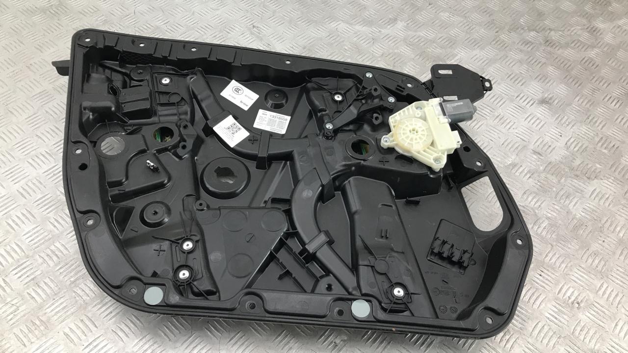 стеклоподъемник передний левый Mercedes-Benz GLC-Класс X253/C253 2018, 2.5 л., дизель, АКПП, 197u obsidianschwarz, внедорожник 5 дв., полный привод, A2537230114 - фото №1