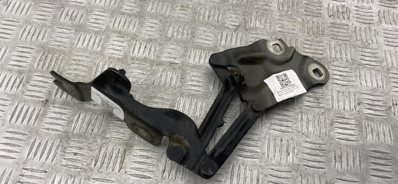 петля капота правая BMW X3 F25 2013, 3.5 л., бензин, АКПП, черный, внедорожник 5 дв., полный привод, 41617262876, 7210730 - фото №1