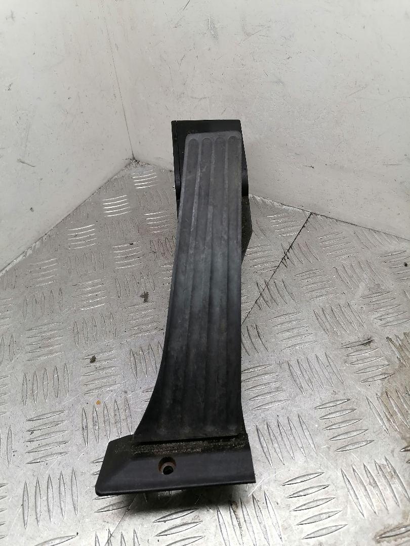 педаль BMW X5 E70 2008, 4.8 л., N62 B48 B, бензин, АКПП, черный schwarz 2 (668), внедорожник 5 дв., 6772645, 35426859999 - фото №1