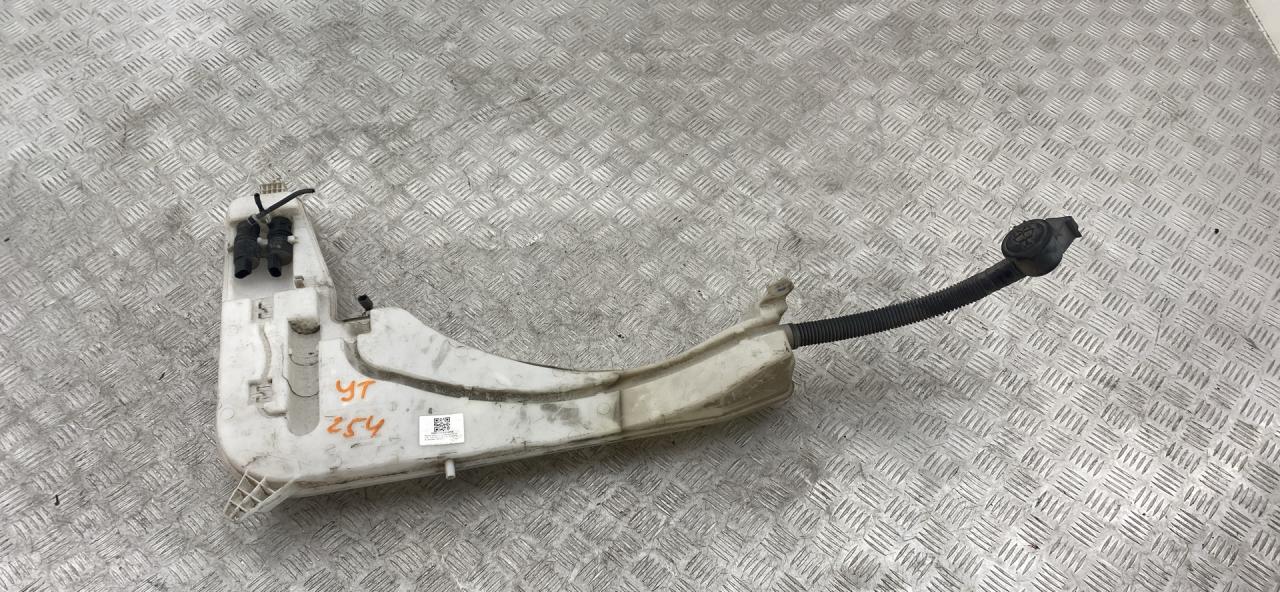 бачок омывателя BMW X3 F25 2014, 3.5 л., бензин, АКПП, внедорожник 5 дв., полный привод, 61667255827, 7341925 - фото №1
