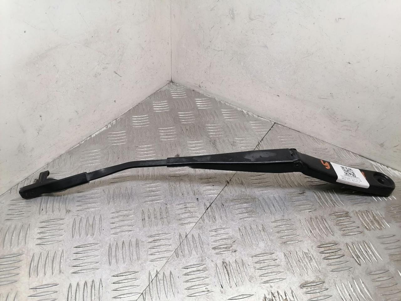 щеткодержатель (поводок стеклоочистителя, дворник) BMW X3 F25 2014, 3.5 л., бензин, АКПП, внедорожник 5 дв., полный привод, 61617213271, 7213271 - фото №1