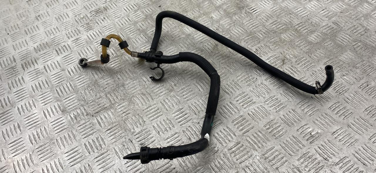 трубка топливная BMW X5 E70 2009, 3.0 л., M57 D30 (306D3), дизель, АКПП, полный привод, 7806961 - фото №1