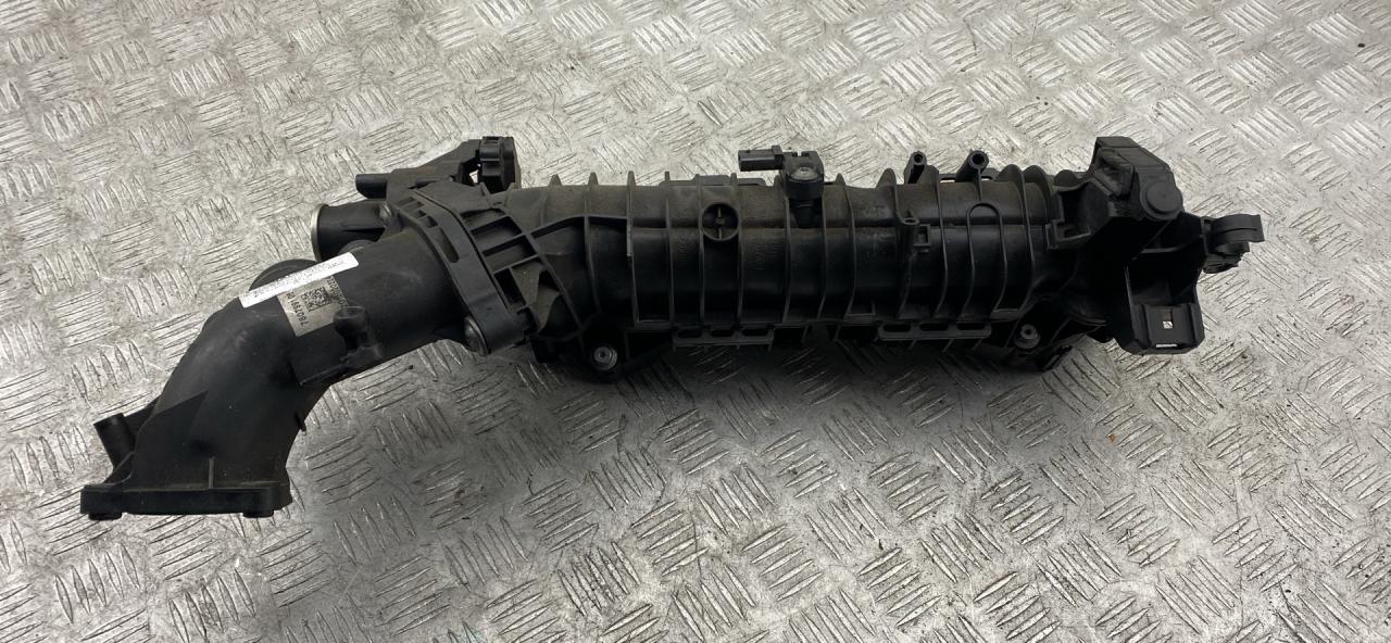 коллектор впускной BMW 3 серия F30/F31/F34 2013, 2.0 л., N47 D20 C, дизель, МКПП, black sapphire metallic (475), седан, задний привод, правый руль, 7807991, 11617807991 - фото №1