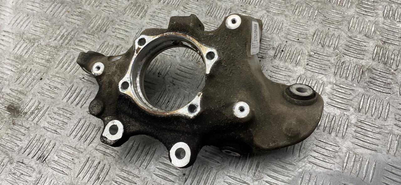 кулак задний правый Mercedes-Benz GLC-Класс X253/C253 2018, 2.5 л., дизель, АКПП, 197u obsidianschwarz, внедорожник 5 дв., полный привод, A2133572600 - фото №1