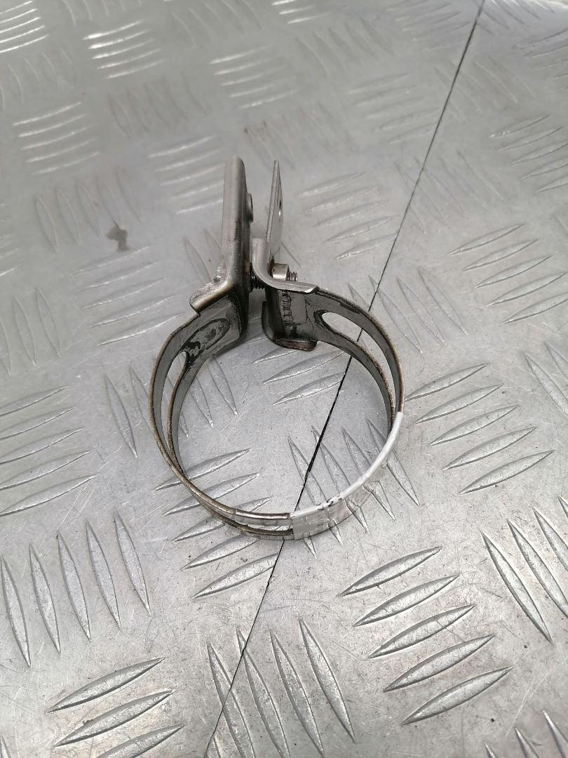 кронштейн топливного фильтра BMW 5 серия E60/E61 E60 2007, 3.0 л., M57 D30 (306D4), дизель, АКПП, titansilber metallic (354), седан, задний привод, правый руль, 13327789385 - фото №1