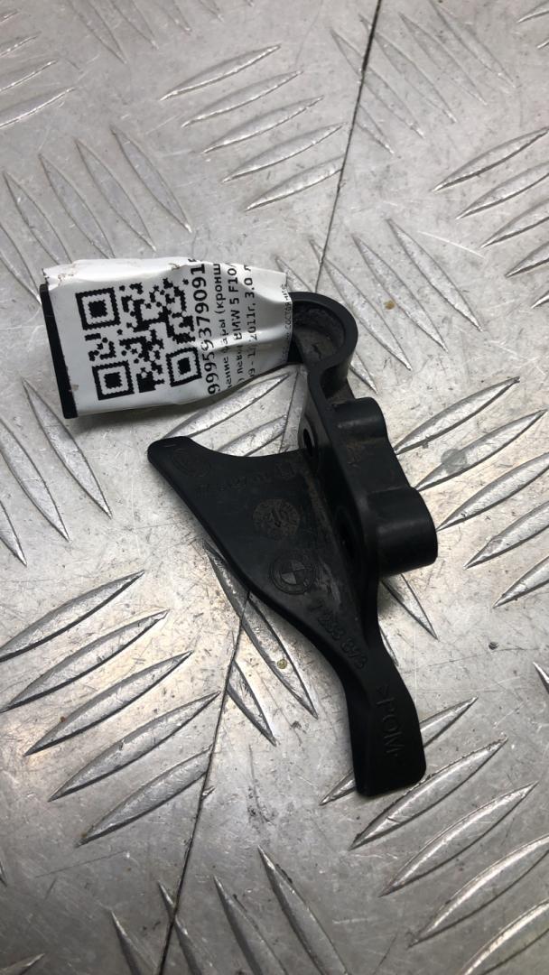 крепление фары левой BMW 5 серия F07/F10/F11 2011, 3.0 л., бензин, АКПП, седан, 7233893 - фото №1