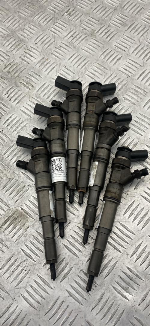 форсунка BMW 5 серия E60/E61 2006, 3.0 л., M57 D30 (306D2), дизель, АКПП, 7788609 - фото №1