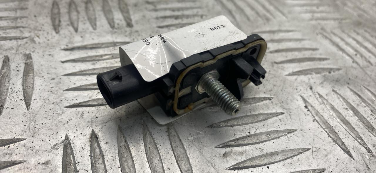 датчик удара BMW 3 GT F34 2016, 3.0 л., N55 B30 A, бензин, АКПП, белый, хетчбэк 5 дв., полный привод, 65779217711, 9217711 - фото №1