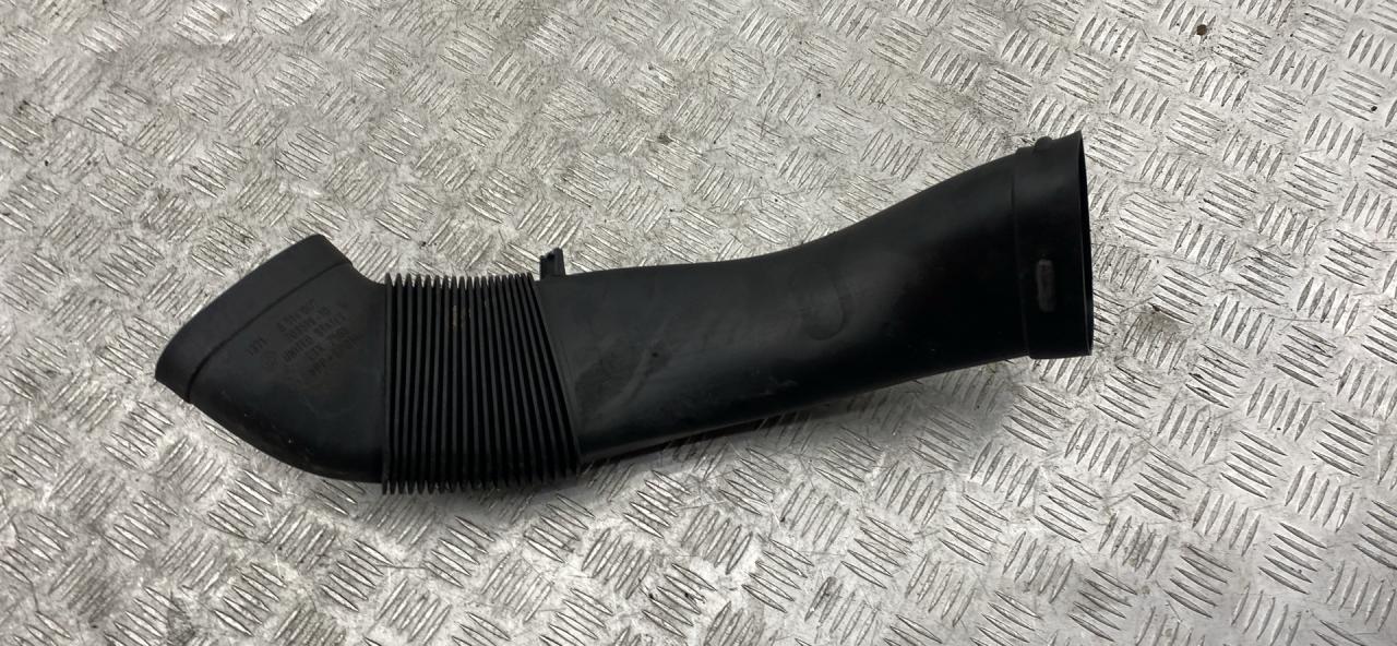 патрубок воздушного фильтра BMW X5 F15 2015, 3.0 л., N57 D30 A, дизель, АКПП, mineralweiß metallic (a96), внедорожник 5 дв., полный привод, правый руль, 13718514007, 8514007 - фото №1