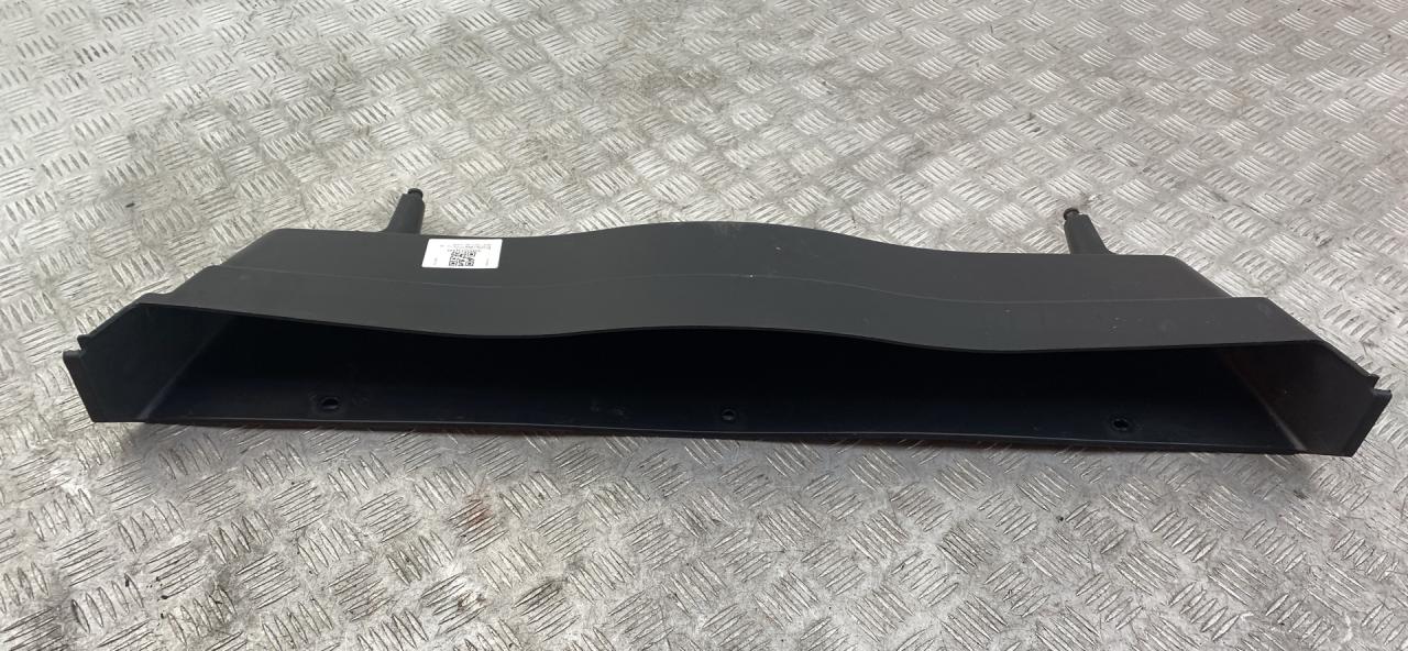 вещевое отделение в багажнике BMW X5 F15 2015, 3.0 л., N57 D30 A, дизель, АКПП, mineralweiß metallic (a96), внедорожник 5 дв., полный привод, правый руль, 51477145988, 7145988 - фото №1