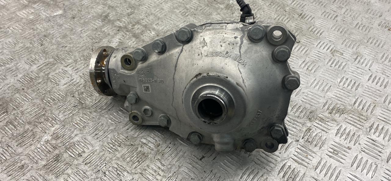 редуктор переднего моста BMW X3 F25 2014, 3.5 л., бензин, АКПП, внедорожник 5 дв., полный привод, 8635863 - фото №1