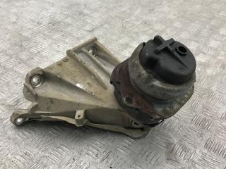 подушка крепления двигателя BMW X5 E70 [рестайлинг] 2012, 3.0 л., N57 D30 A, дизель, АКПП, black sapphire metallic (475), внедорожник 5 дв., 22116793016, 6793016