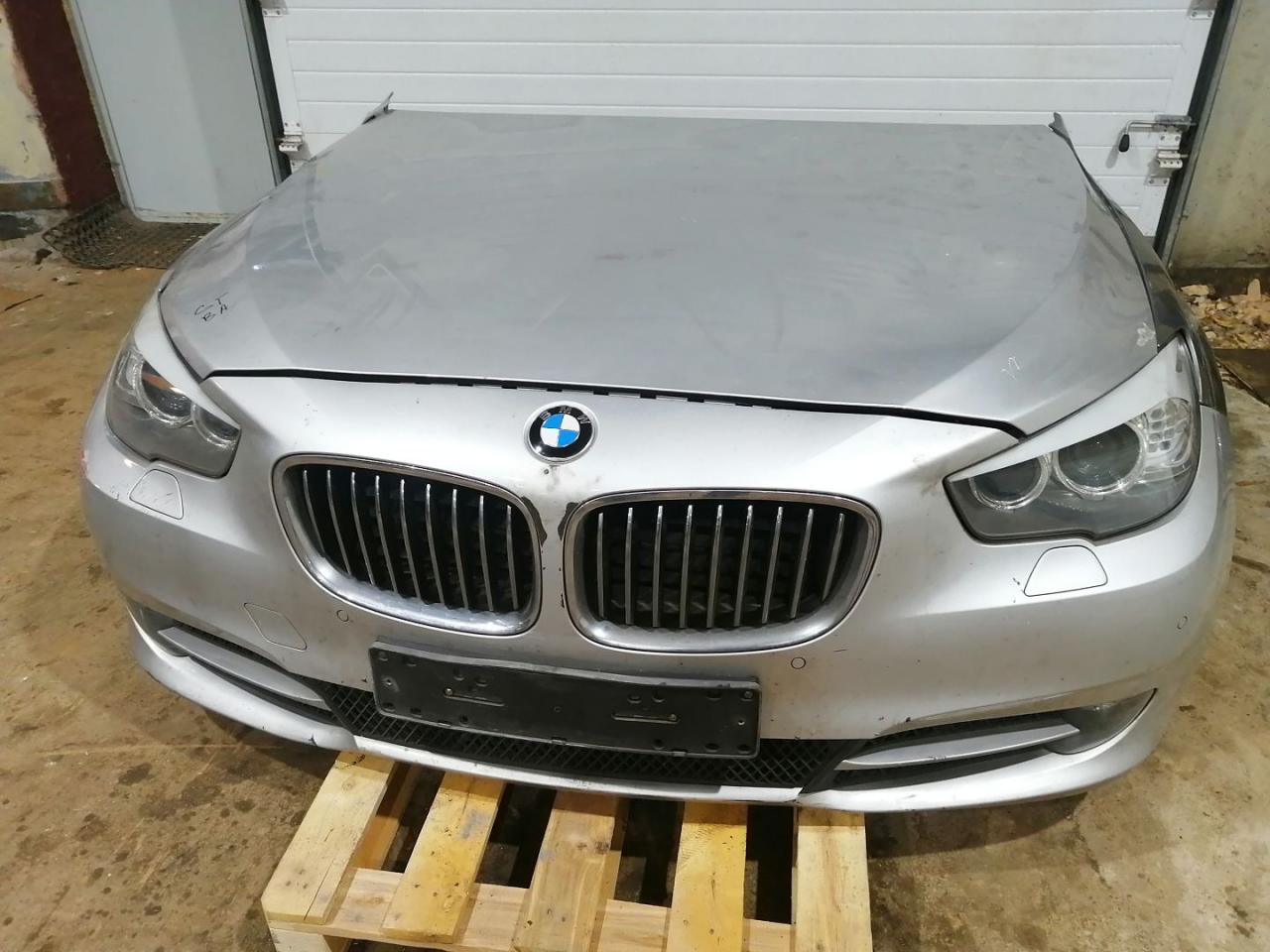 передняя часть (ноускат) BMW 5 серия F07/F10/F11 2011, 3.0 л., N55 B30 A, бензин, АКПП, хетчбэк 5 дв. - фото №1