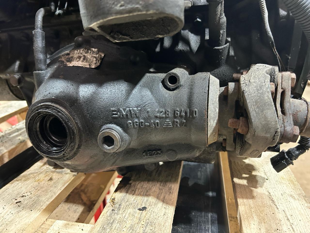 редуктор переднего моста BMW X5 E53 2003, 3.0 л., M54 B30 (306S3), бензин, 1428641 - фото №1