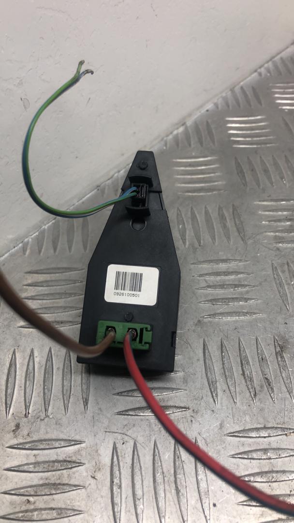 электрический радиатор отопителя (тэн) BMW 5 серия F07/F10/F11 2011, 3.0 л., N57 D30 A, дизель, АКПП, spacegrau metallic (a52) серый, хетчбэк 5 дв., задний привод, правый руль, 9261005 - фото №1