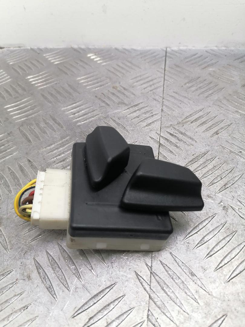 блок управления сиденьем BMW 5 серия F07/F10/F11 2011, 3.0 л., N57 D30 A, дизель, АКПП, spacegrau metallic (a52) серый, хетчбэк 5 дв., задний привод, правый руль, 61316958526, 6958526 - фото №1