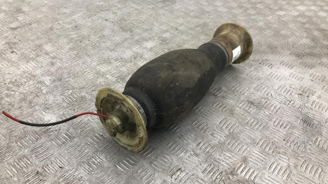 пневмоподушка BMW 5 серия F07/F10/F11 2011, 3.0 л., N57 D30 A, дизель, АКПП, spacegrau metallic (a52) серый, хетчбэк 5 дв., задний привод, правый руль, 37106781843, 6781843 - фото №1