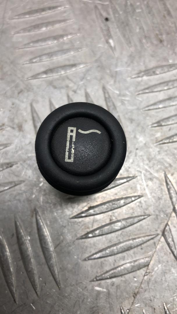 прикуриватель BMW X5 E53 (1999 - 2003), внедорожник 5 дв., 8383214 - фото №1