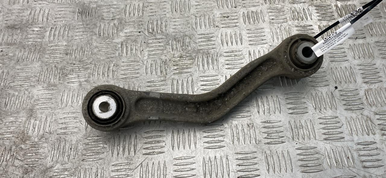 рычаг задний левый BMW 5 серия F07/F10/F11 2011, 3.0 л., N57 D30 A, дизель, АКПП, spacegrau metallic (a52) серый, хетчбэк 5 дв., задний привод, правый руль, 33326779851 - фото №1