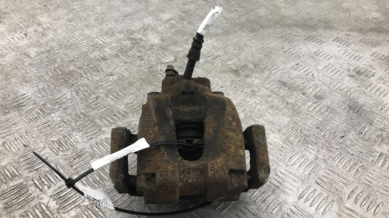 суппорт задний левый BMW 5 серия F07/F10/F11 2011, 3.0 л., N57 D30 A, дизель, АКПП, spacegrau metallic (a52) серый, хетчбэк 5 дв., задний привод, правый руль, 34216786831, 6786831 - фото №1