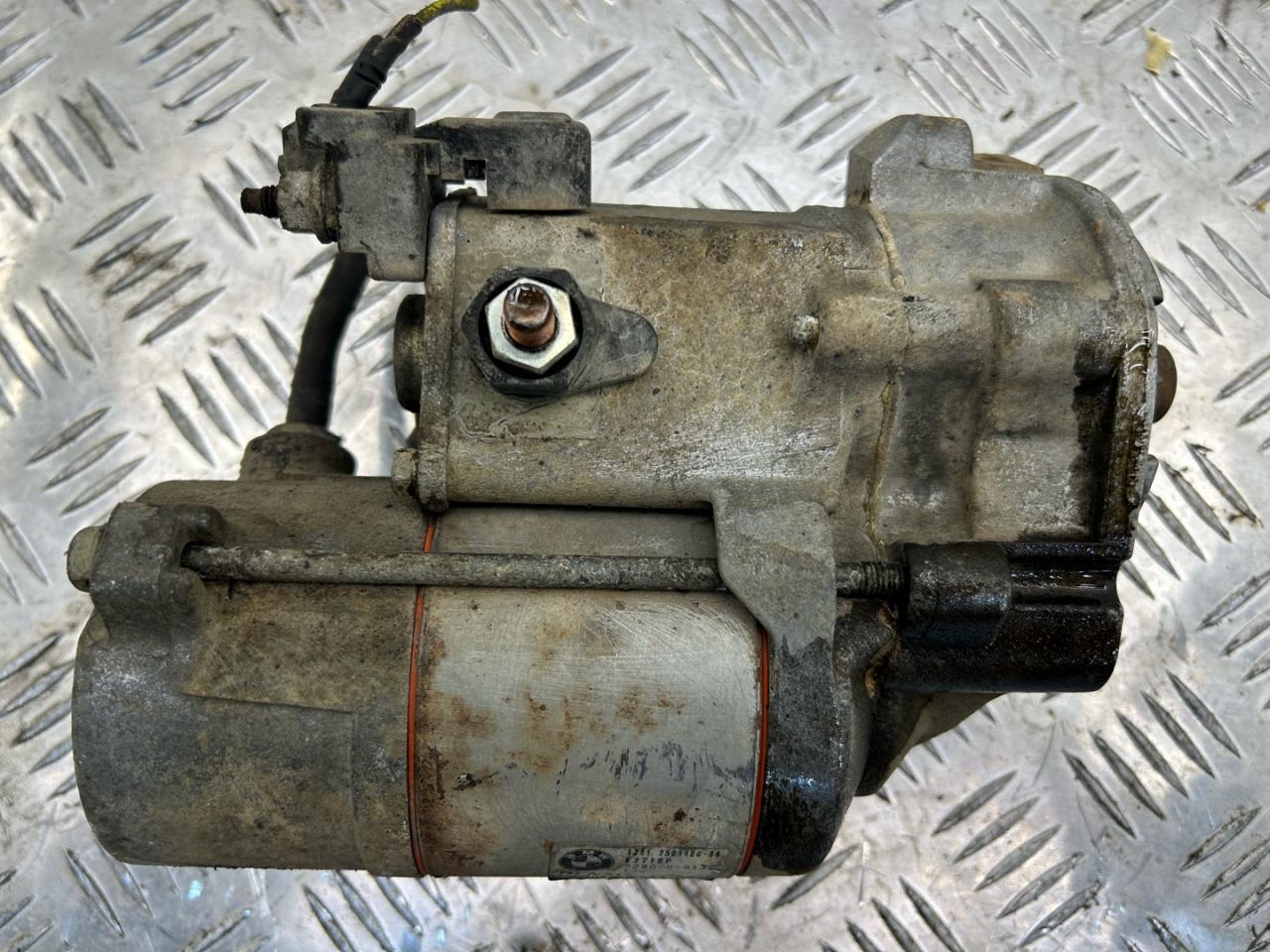 стартер Land Rover Range Rover 3 поколение 2003, 4.4 л., M62 B44, бензин, АКПП, 7504480 - фото №1