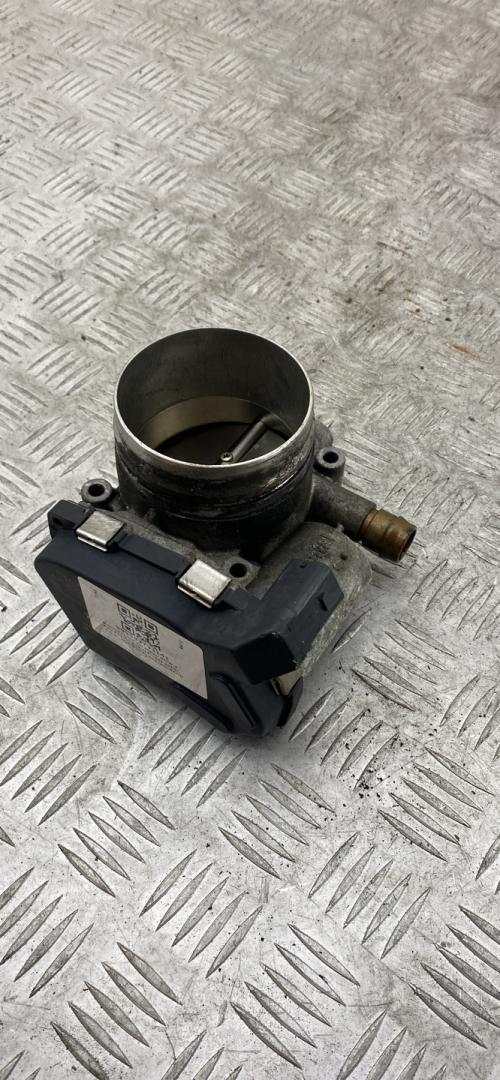 заслонка дроссельная BMW 3 GT F34 2016, 3.0 л., N55 B30 A, бензин, АКПП, белый, хетчбэк 5 дв., полный привод, 7597871, 13547597871 - фото №1