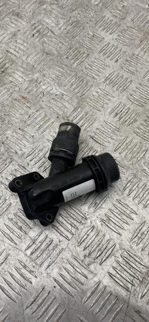 фланец (тройник) системы охлаждения Land Rover Range Rover 3 поколение 2003, 2.9 л., M 57 D 30, дизель, АКПП, 11122247744, 2247744 - фото №1