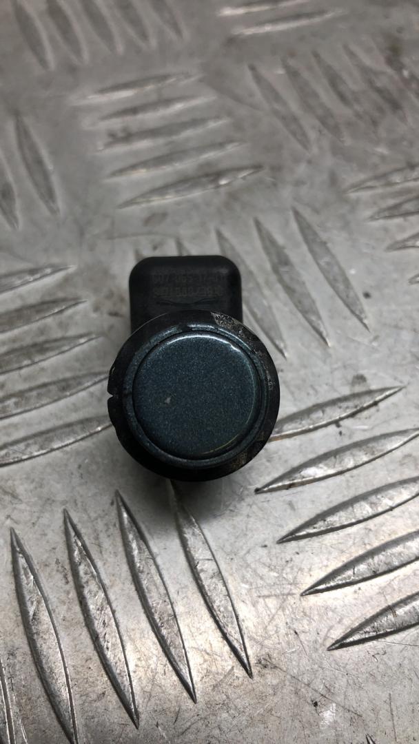 парктроник передний BMW 5 серия F07/F10/F11 2010, 3.0 л., N55 B30 A, бензин, хетчбэк 5 дв., 9173106 - фото №1