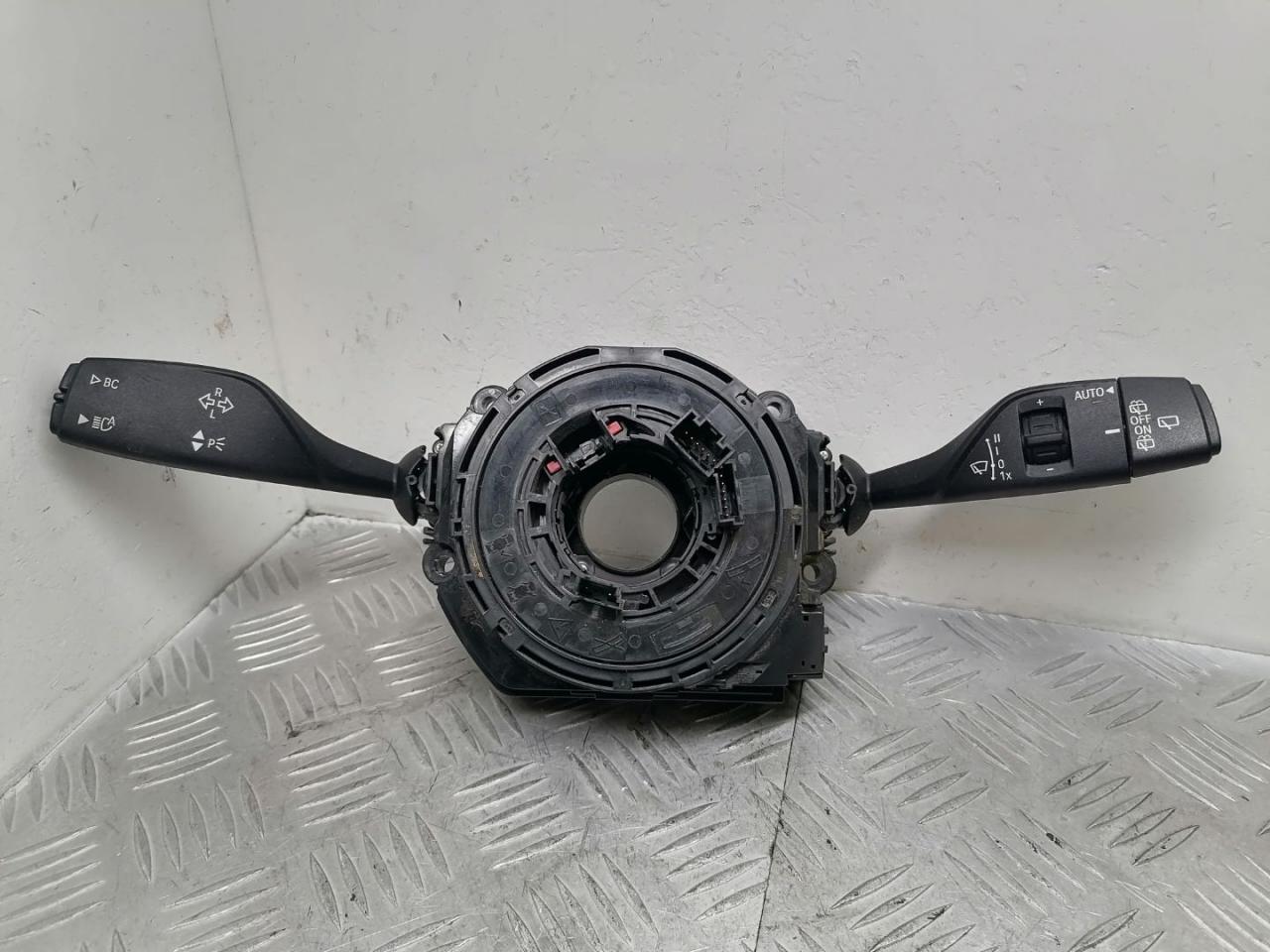 шлейф руля BMW X5 F15 2015, 4.0 л., дизель, АКПП, black sapphire metallic (475), внедорожник 5 дв., полный привод, правый руль, 61319320136, 9320136, 9330567 - фото №1