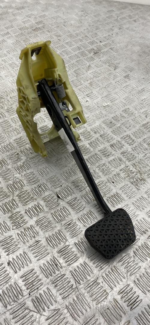 педаль тормоза BMW X5 F15 2015, 4.0 л., дизель, АКПП, black sapphire metallic (475), внедорожник 5 дв., полный привод, правый руль, 35006791901, 6791901 - фото №1