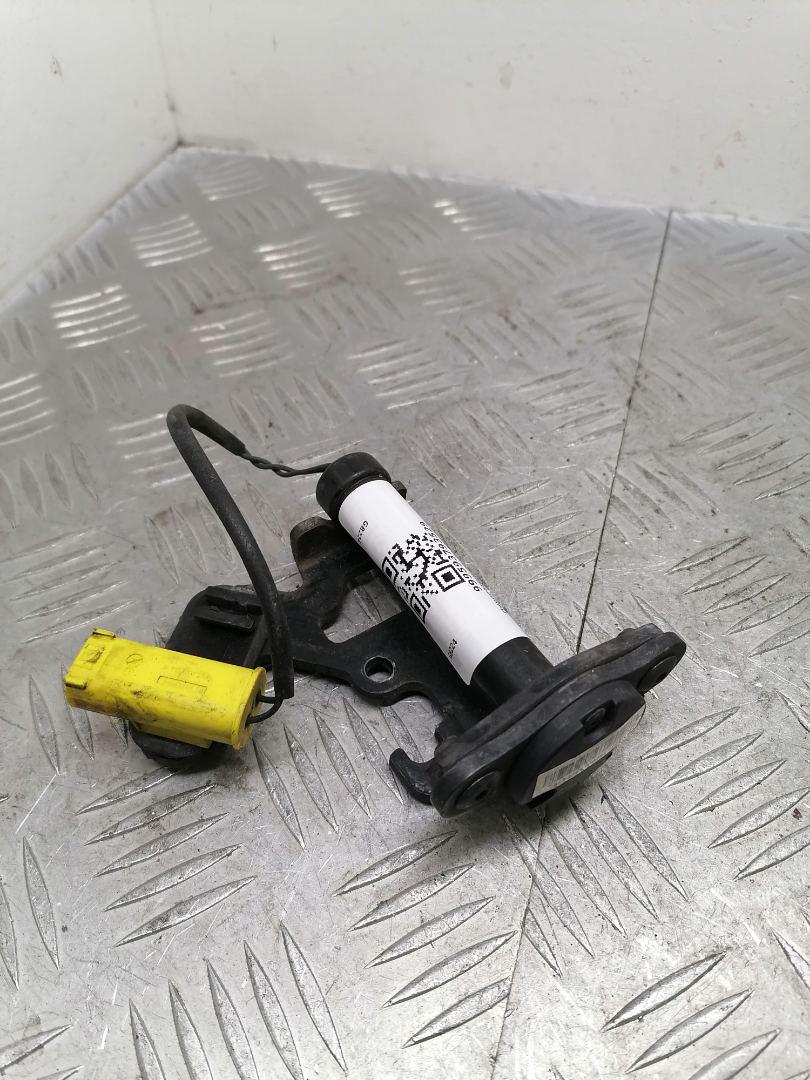 пиропатрон петли капота BMW X5 F15 2015, 4.0 л., дизель, АКПП, black sapphire metallic (475), внедорожник 5 дв., полный привод, правый руль, 51237326019, 7326019 - фото №1