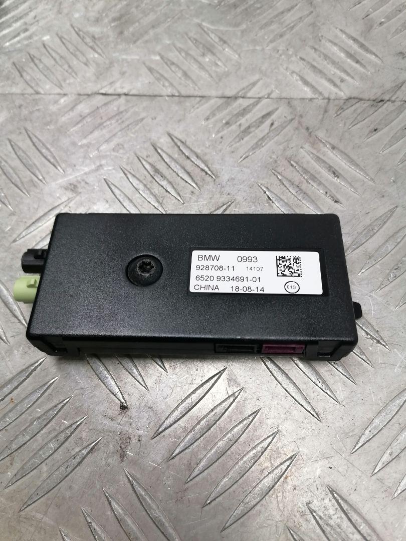 усилитель антенны BMW X5 F15 2015, 4.0 л., дизель, АКПП, black sapphire metallic (475), внедорожник 5 дв., полный привод, правый руль, 65209334691, 9334691 - фото №1