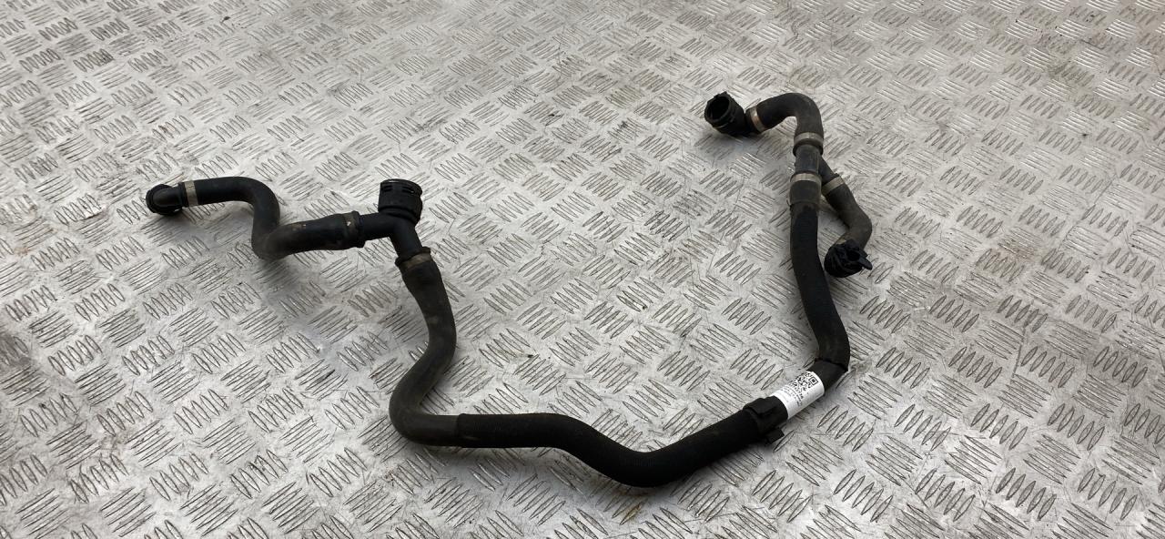 патрубок радиатора BMW X5 E70 2010, 3.0 л., N52 B30 AF, бензин, АКПП, белый alpinweiß uni (300), внедорожник 5 дв., полный привод, 17127537109, 7537109 - фото №1