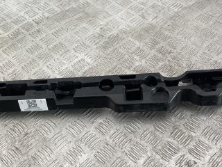 Кронштейн крепления порога BMW 5 серия G30/G31 G30 2019, 3.0 л., B58 B30 A, бензин, АКПП, bluestone metallic (c2y), седан, полный привод, правый руль, 51777387345