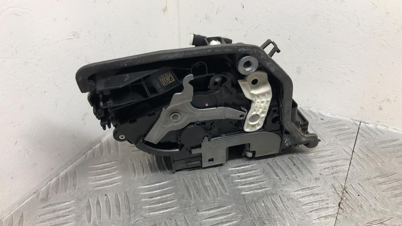 замок двери передней правой BMW 5 серия G30/G31 G30 2019, 3.0 л., B58 B30 A, бензин, АКПП, bluestone metallic (c2y), седан, полный привод, правый руль, 51217477694, 7477694 - фото №1