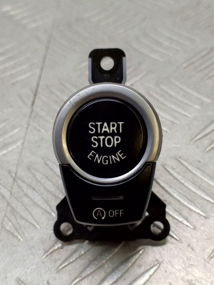 кнопка запуска двигателя BMW 5 серия F07/F10/F11 2012, 2.0 л., N47 D20 C, дизель, АКПП, alpinweiß iii (300), хетчбэк 5 дв., задний привод, правый руль, 61319225230, 9225230 - фото №1